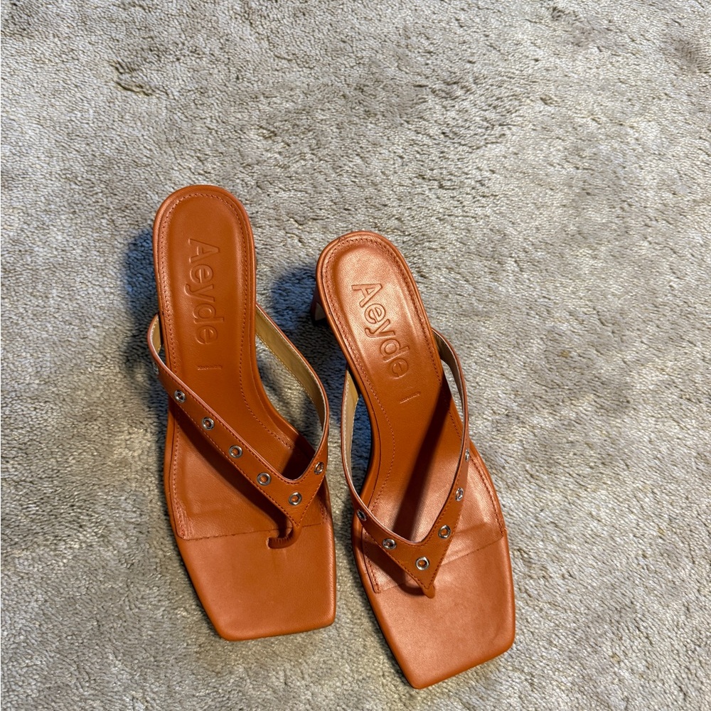 Aeyde Leather Kitten Heel Square Toe - Picture 2 of 4